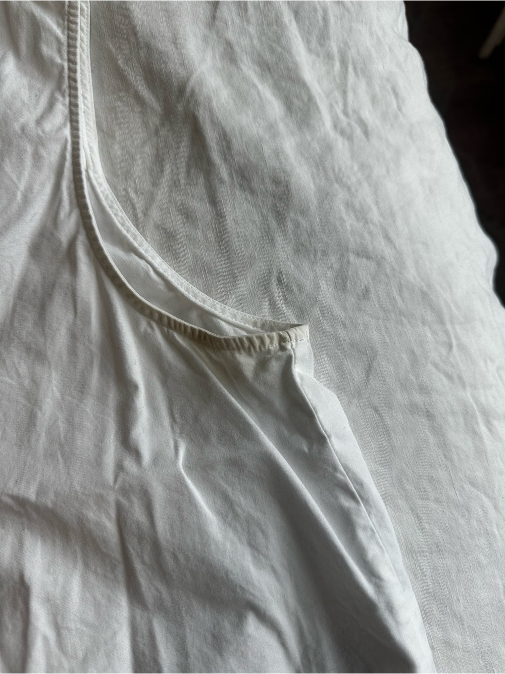 White Sleeveless Collared Top - Picture 4 of 6